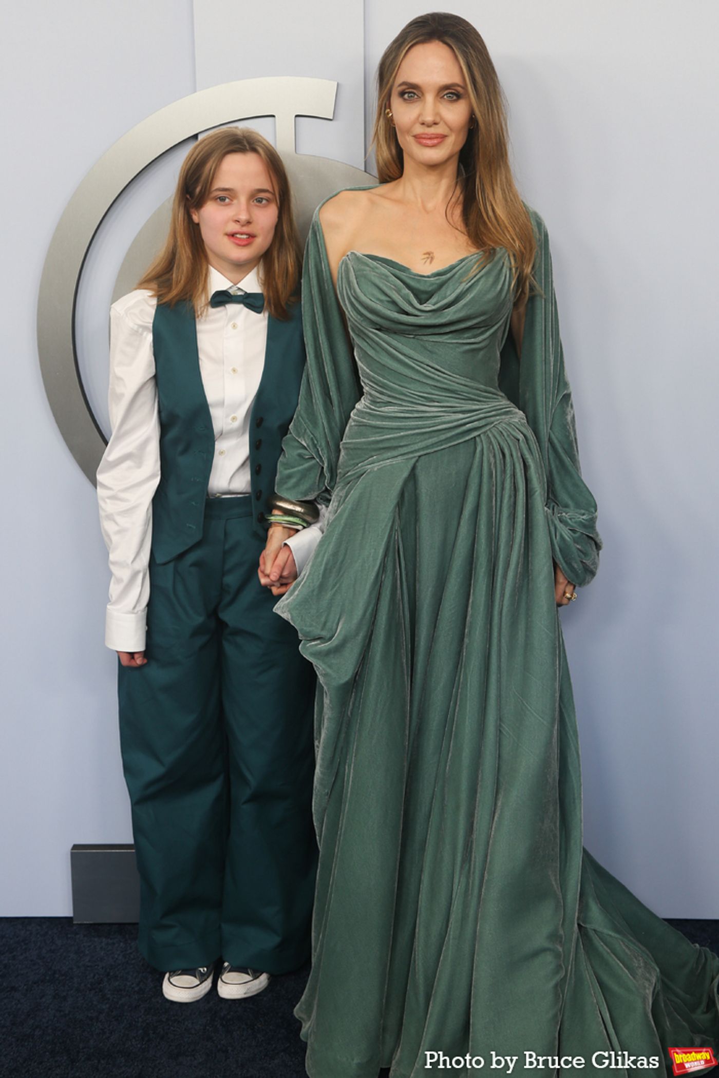 Photos: On the Red Carpet at the 2024 Tony Awards  Image