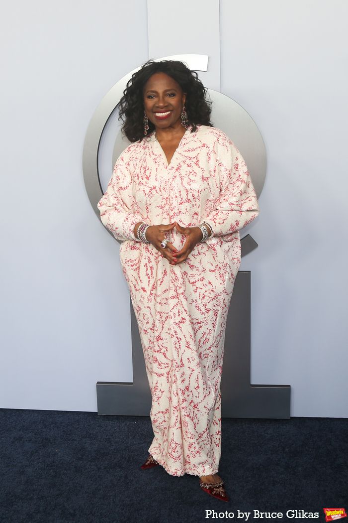 Photos: On the Red Carpet at the 2024 Tony Awards — photo 371 of 415