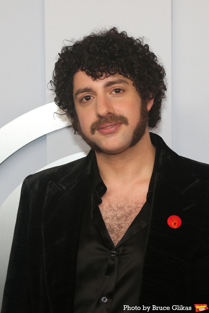 Photos: On the Red Carpet at the 2024 Tony Awards — photo 376 of 415
