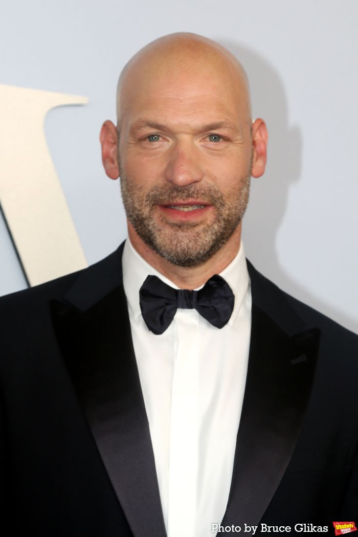 Photos: On the Red Carpet at the 2024 Tony Awards — photo 406 of 415