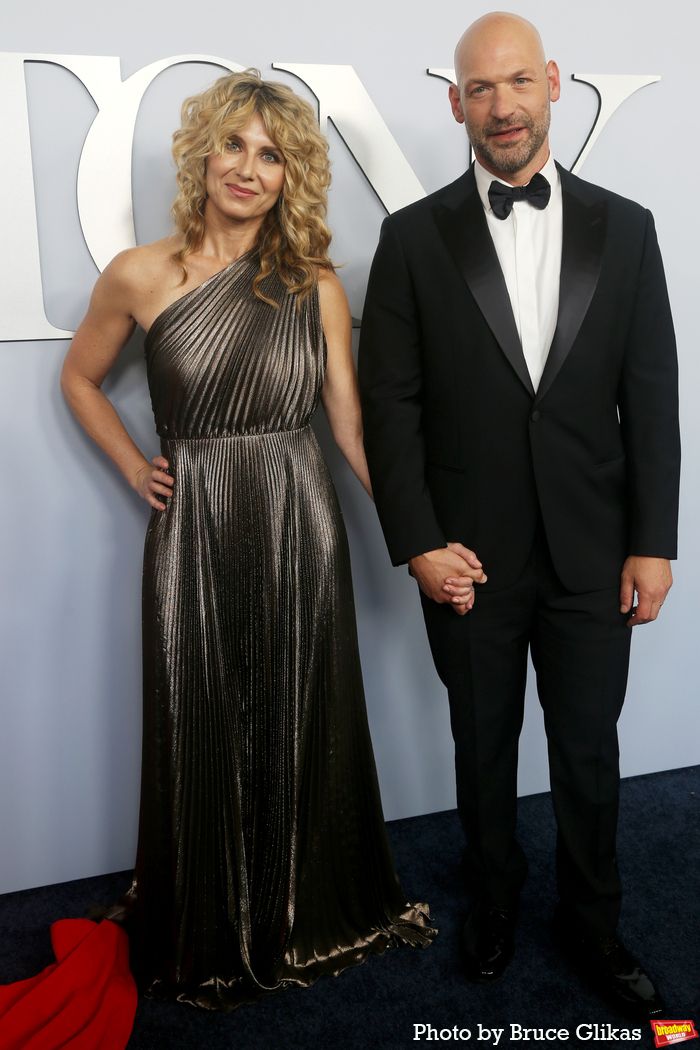 Photos: On the Red Carpet at the 2024 Tony Awards — photo 405 of 415