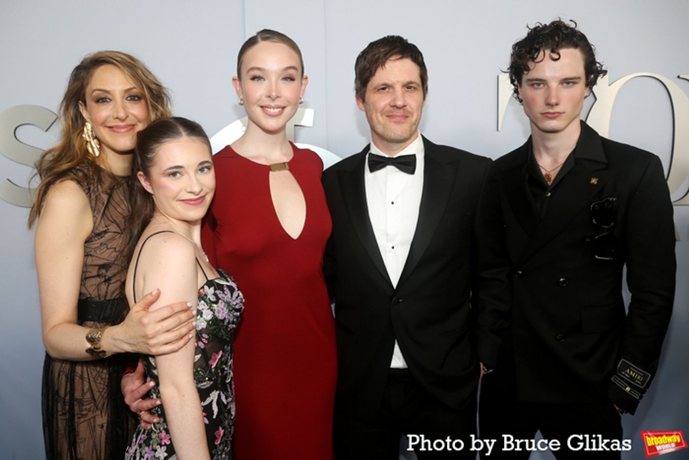 Photos: On the Red Carpet at the 2024 Tony Awards  Image