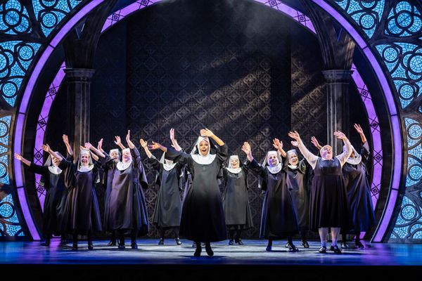 Alexandra Burke and company Photo