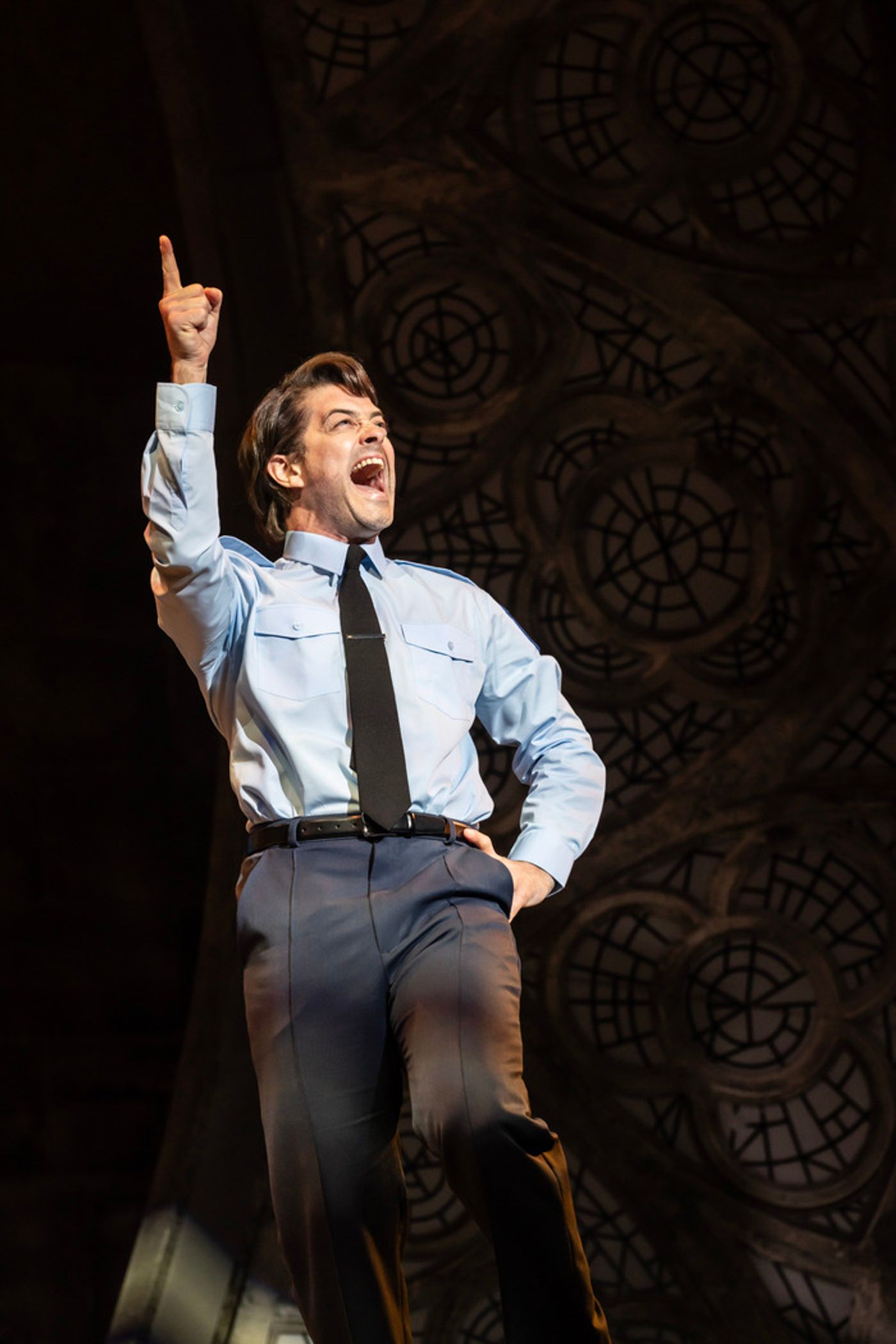 Photos: First Look at Alexandra Burke and Lee Mead in SISTER ACT  Image