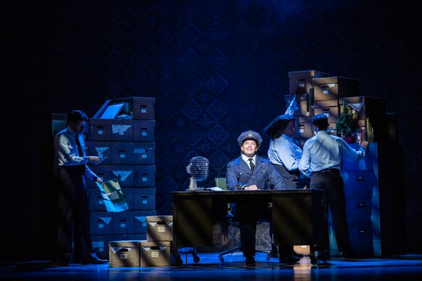 Lee Mead and company Photo