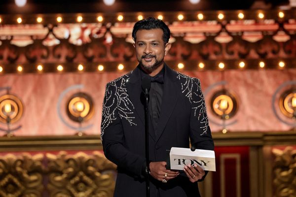 Utkarsh Ambudkar  Photo