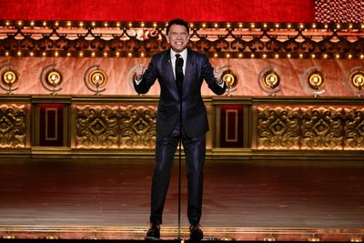 Brian Stokes Mitchell Photo