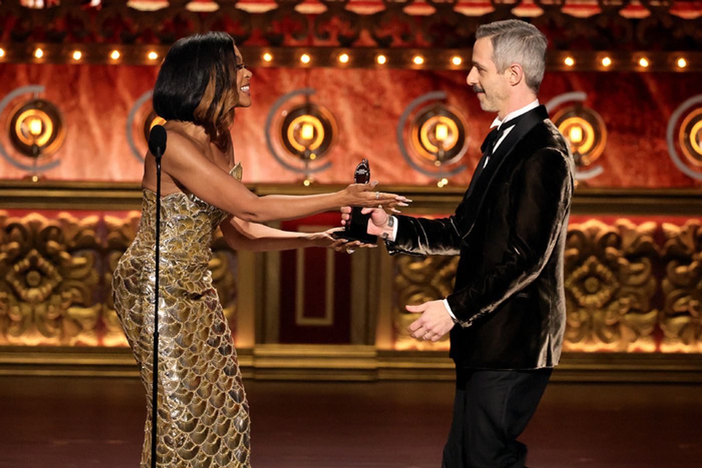 Photos: Inside the 2024 Tony Awards Ceremony  Image