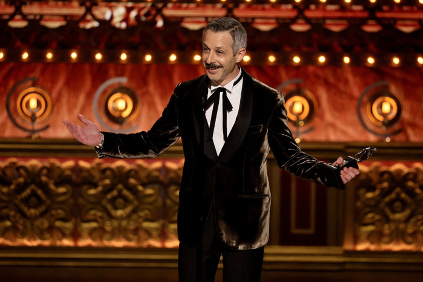 Photos: Inside the 2024 Tony Awards Ceremony  Image