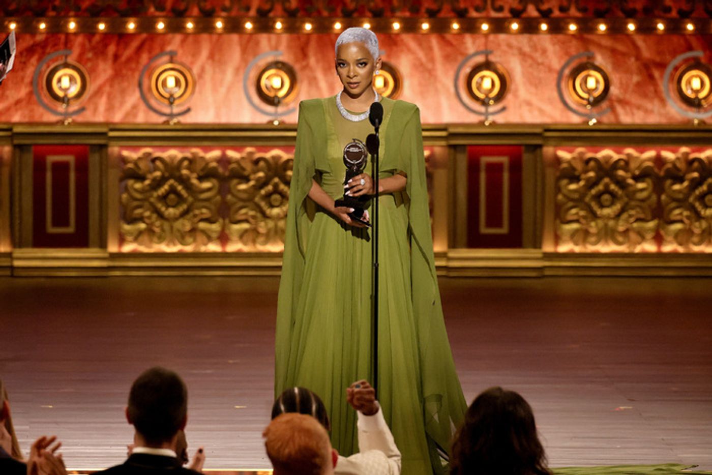 Photos: Inside the 2024 Tony Awards Ceremony  Image