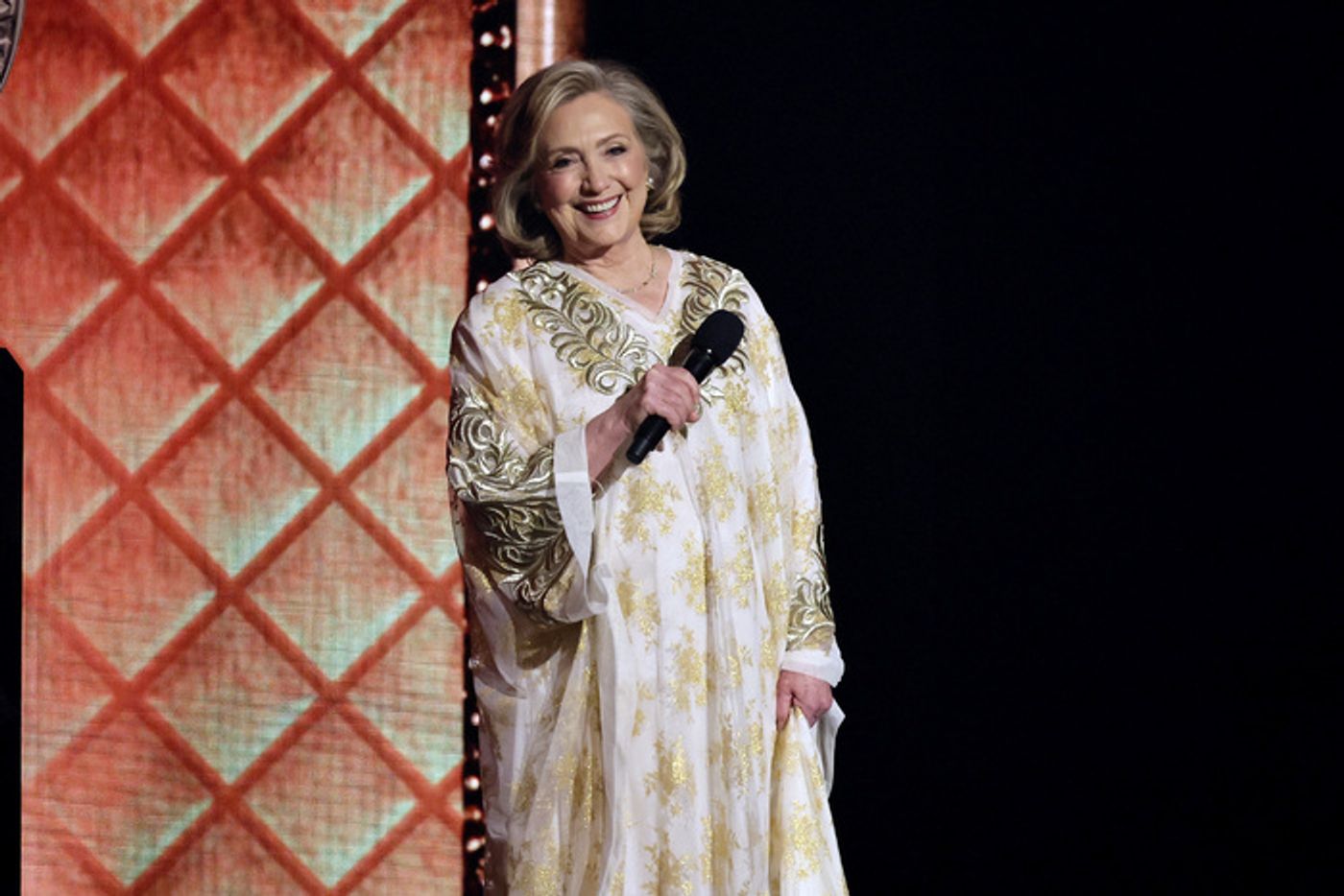Photos: Inside the 2024 Tony Awards Ceremony  Image