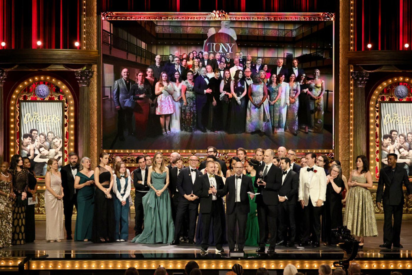 Photos: Inside the 2024 Tony Awards Ceremony  Image