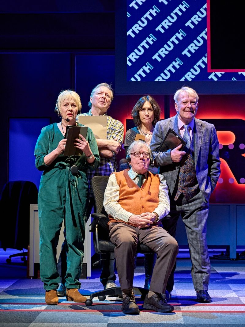 Review: DROP THE DEAD DONKEY: THE REAWAKENING, Richmond Theatre Image