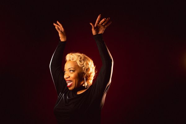 Alexis J Roston, photo by Joe Mazza_brave lux Photo