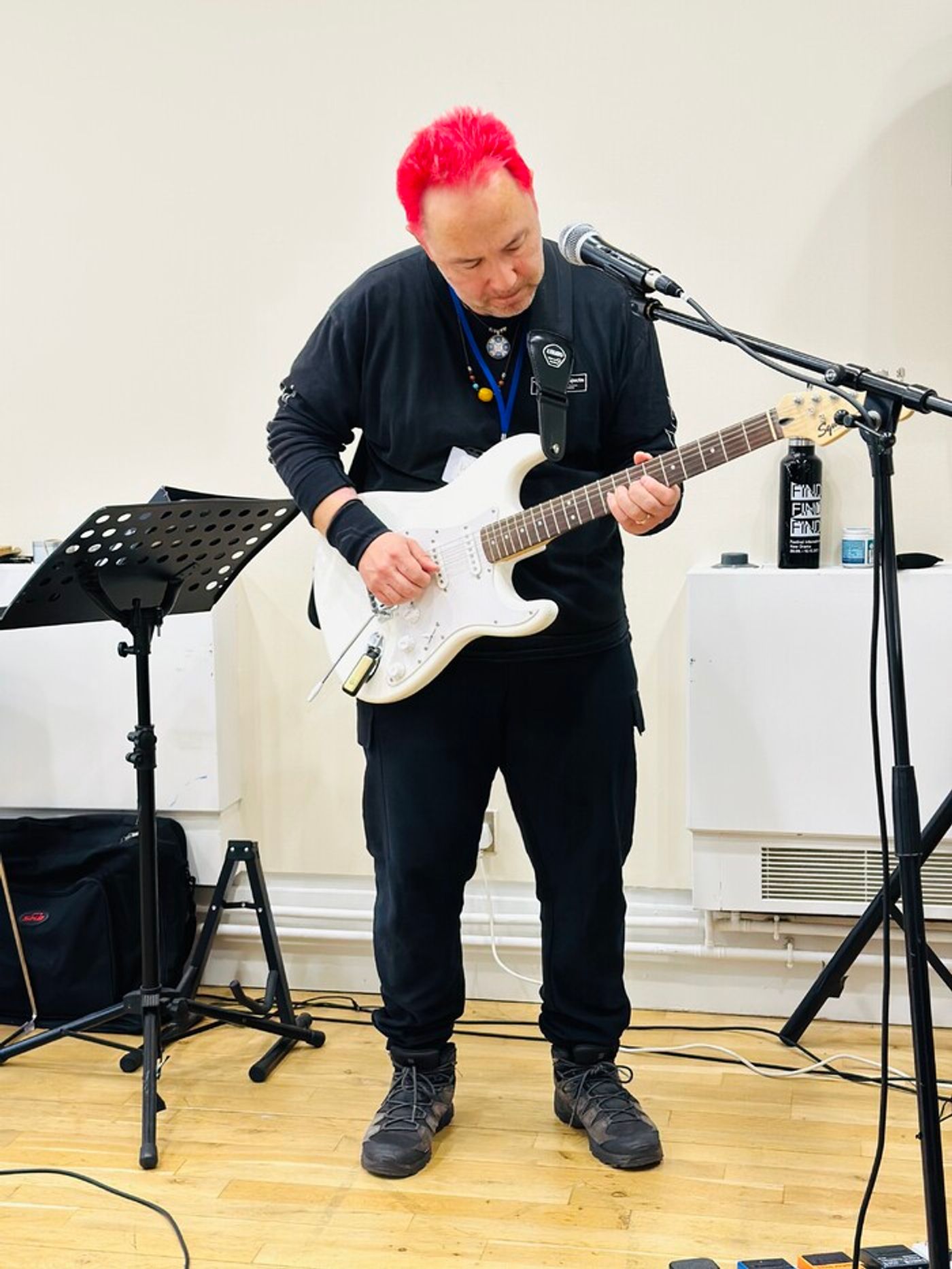 Photos: In Rehearsal for THE DAO OF UNREPRESENTATIVE BRITISH CHINESE EXPERIENCE Photos: In Rehearsal for THE DAO OF UNREPRESENTATIVE BRITISH CHINESE EXPERIENCE Image