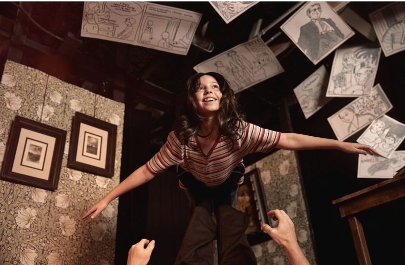 Review: Street Theatre Company's FUN HOME Delivers Artistry for Pride Month  Image