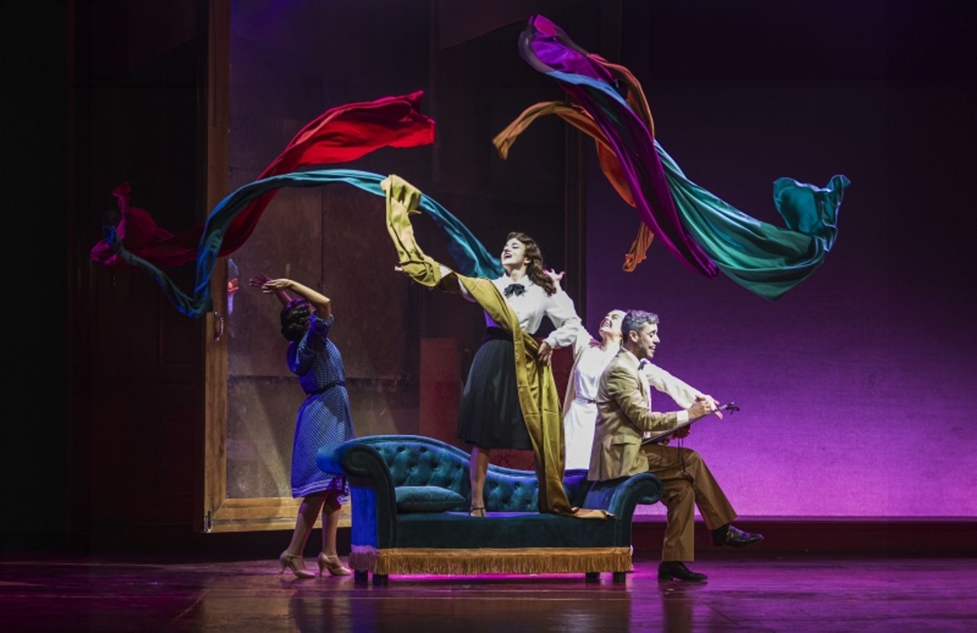 EL TIEMPO ENTRE COSTURAS visita las últimas paradas de su gira EL TIEMPO ENTRE COSTURAS visita las últimas paradas de su gira Image