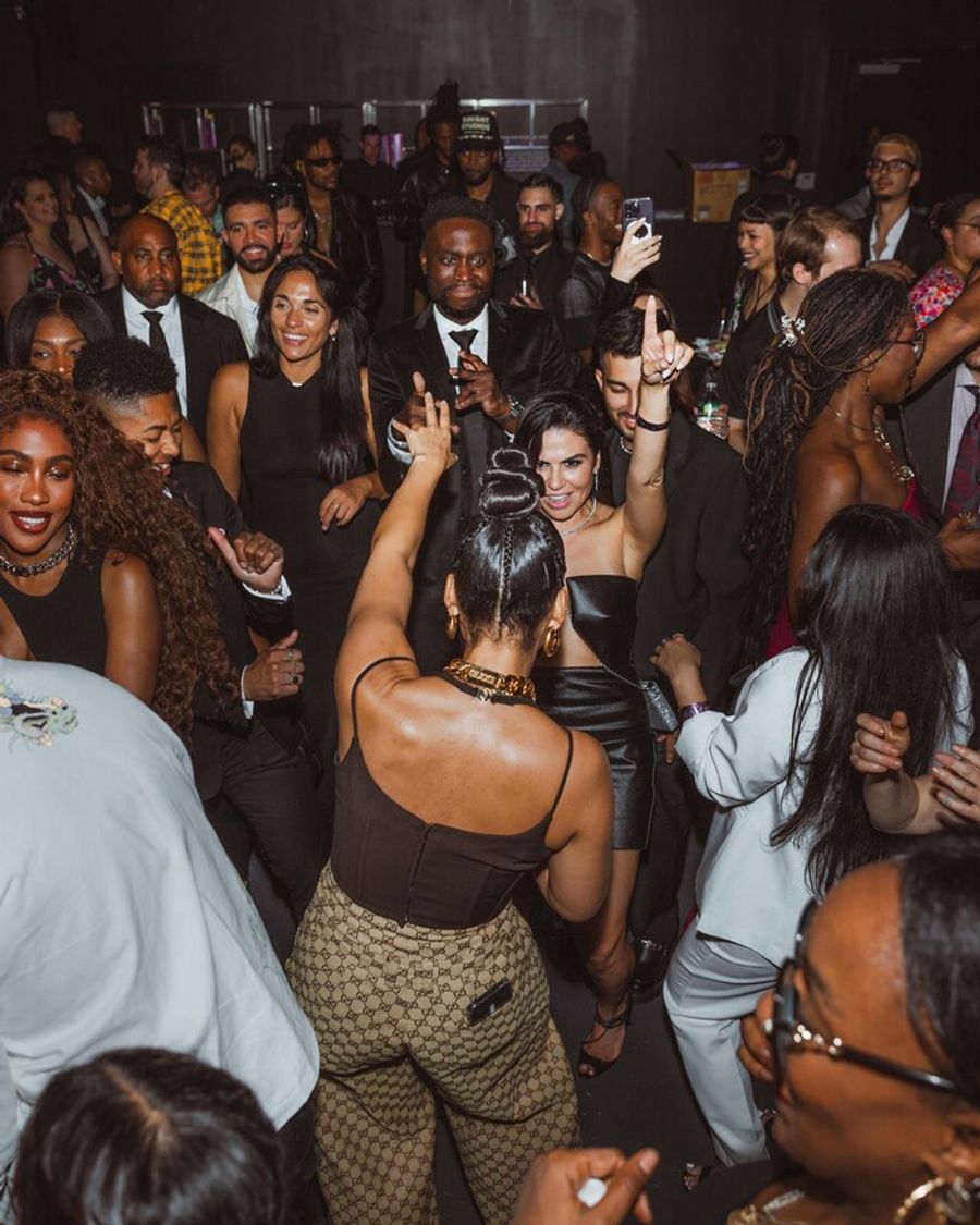 Photos: Go Inside HELL'S KITCHEN's Tony Awards After Party Image