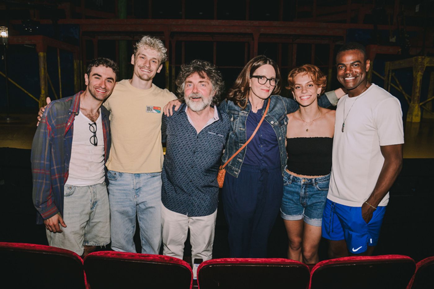 Photos: Tina Fey Visits ILLINOISE on Broadway  Image
