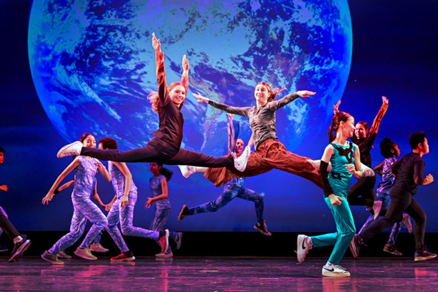 Photos: NYC School Children Perform At National Dance Institute's Event Of The Year EARTH'S SONG Photos: NYC School Children Perform At National Dance Institute's Event Of The Year EARTH'S SONG Image