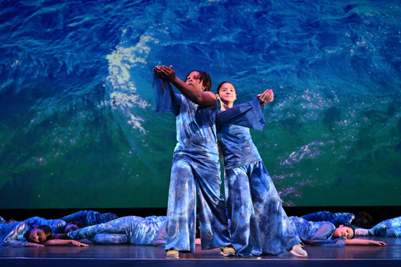 Photos: NYC School Children Perform At National Dance Institute's Event Of The Year EARTH'S SONG Photos: NYC School Children Perform At National Dance Institute's Event Of The Year EARTH'S SONG Image