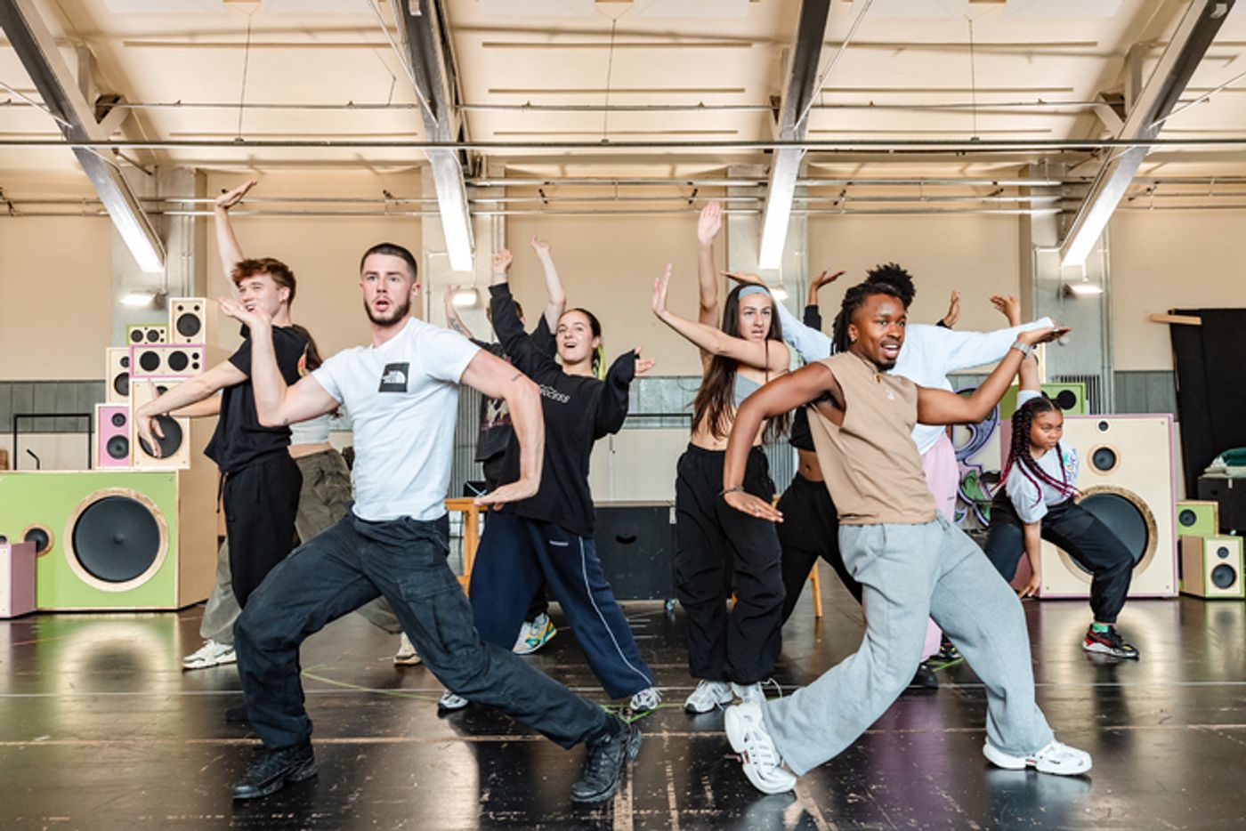 Photos: Inside Rehearsal For the UK and Ireland Tour of & JULIET  Image