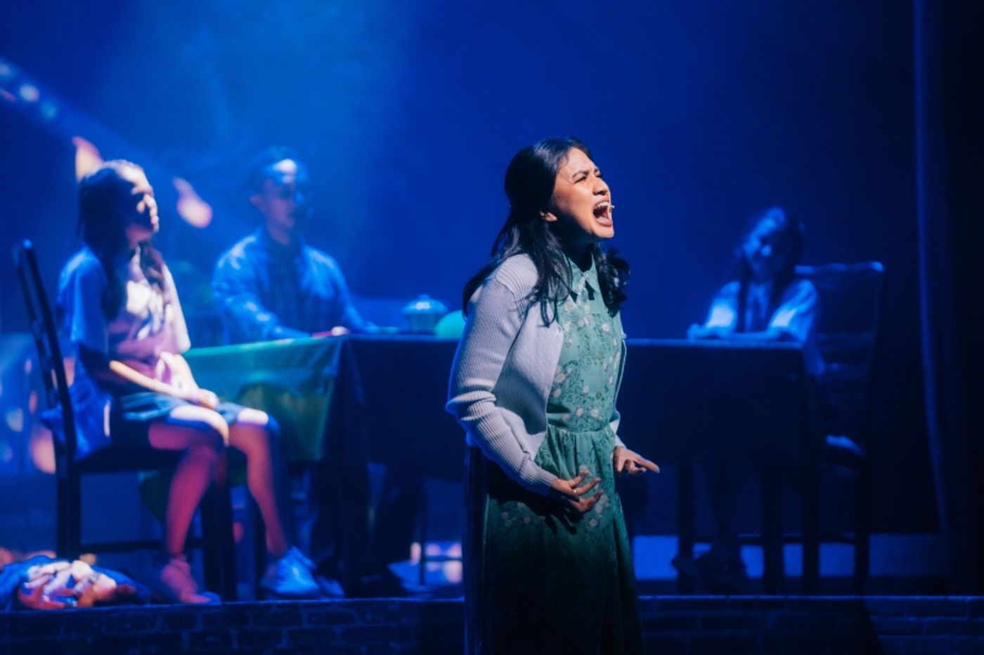 Review: Rooted in Familial Warmth, MUSIKAL KELUARGA CEMARA Blossoms with Spectacle  Image