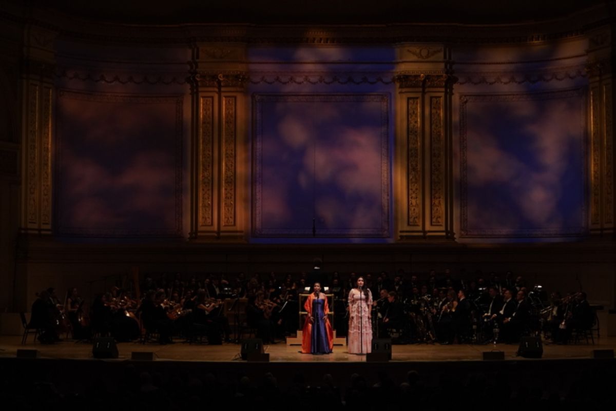 Harolyn Blackwell, Mikaela Bennett  at 