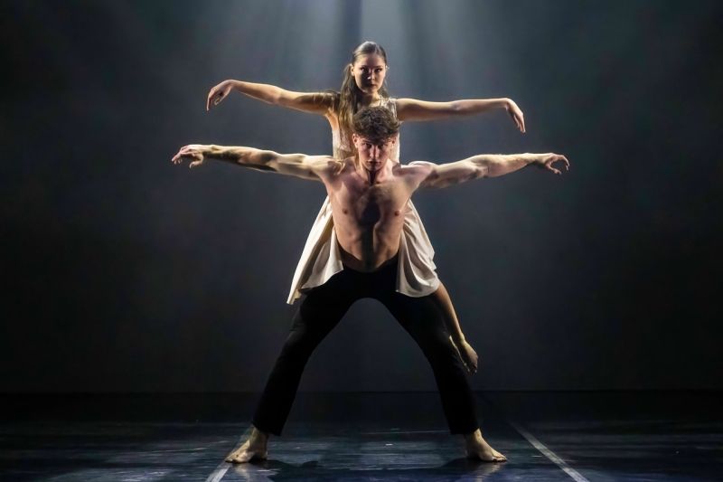 Review: HOLLYWOOD at Theatre on the Bay Is Another LAMTA “Blockbuster”  Image