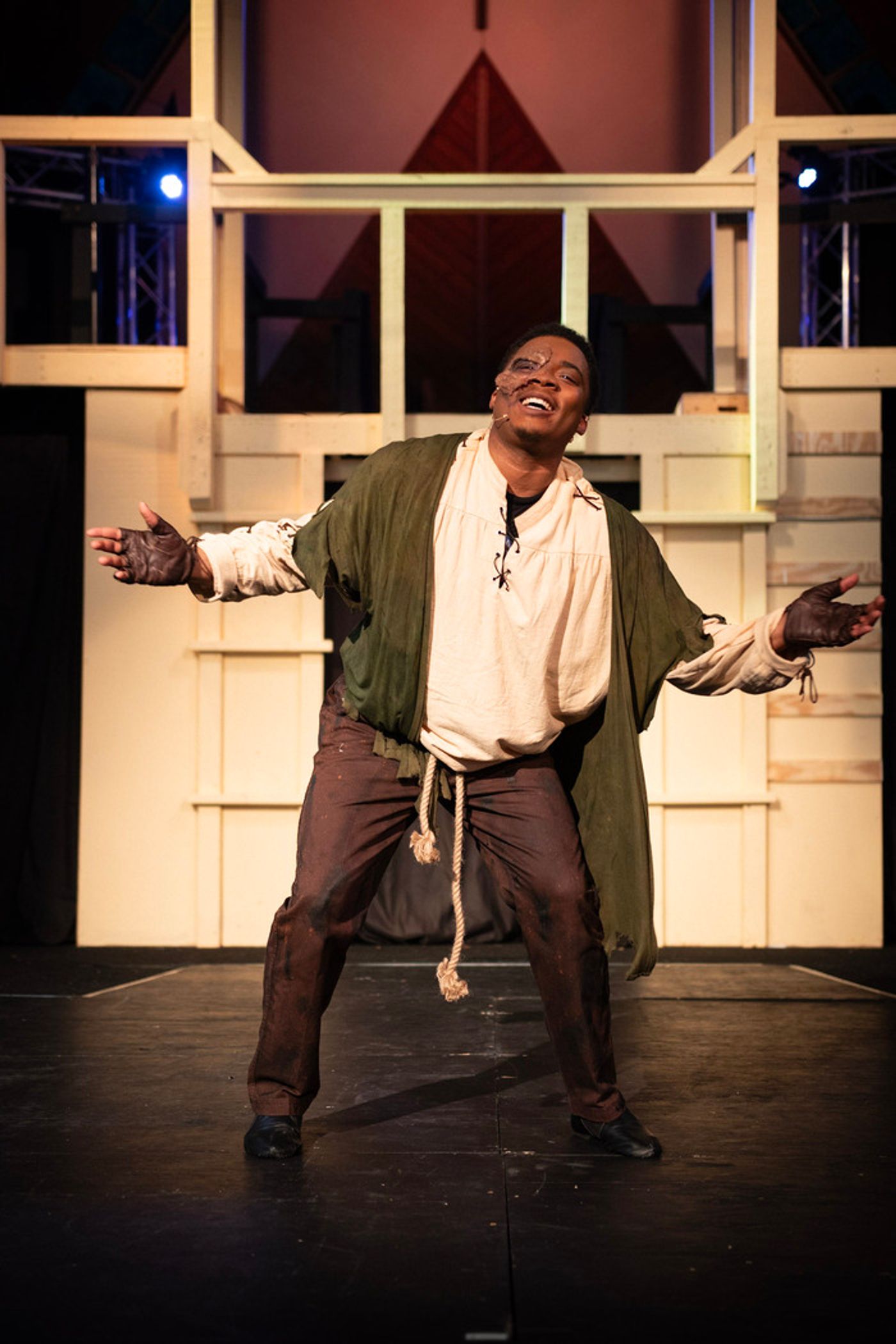 Photos: First Look at THE HUNCHBACK OF NOTRE DAME at Family Music Theatre Photos: First Look at THE HUNCHBACK OF NOTRE DAME at Family Music Theatre Image