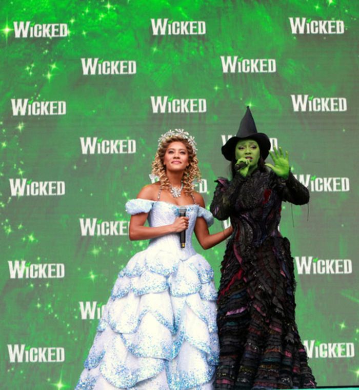 Photos: WICKED, FROZEN, CABARET, and More Perform at Day One of WEST END LIVE Photos: WICKED, FROZEN, CABARET, and More Perform at Day One of WEST END LIVE Image