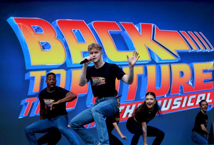 Photos: WICKED, FROZEN, CABARET, and More Perform at Day One of WEST END LIVE Photos: WICKED, FROZEN, CABARET, and More Perform at Day One of WEST END LIVE Image