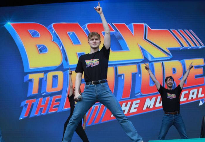 Photos: WICKED, FROZEN, CABARET, and More Perform at Day One of WEST END LIVE Photos: WICKED, FROZEN, CABARET, and More Perform at Day One of WEST END LIVE Image