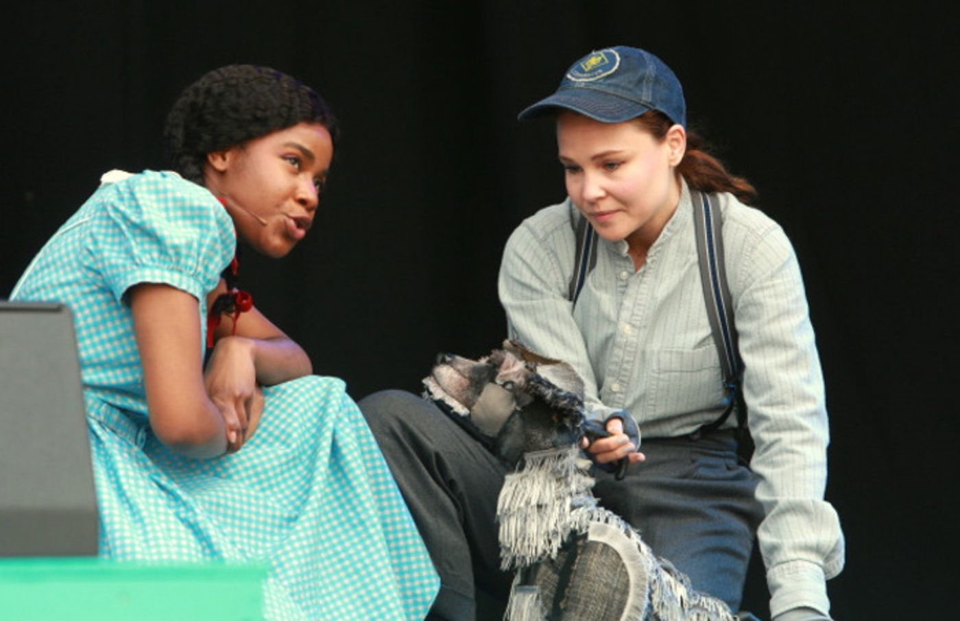 Photos: HADESTOWN, HEATHERS, and More Perform at Day Two of WEST END LIVE  Image