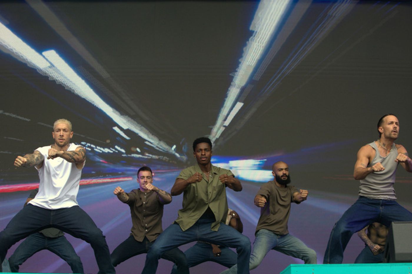 Photos: HADESTOWN, HEATHERS, and More Perform at Day Two of WEST END LIVE  Image