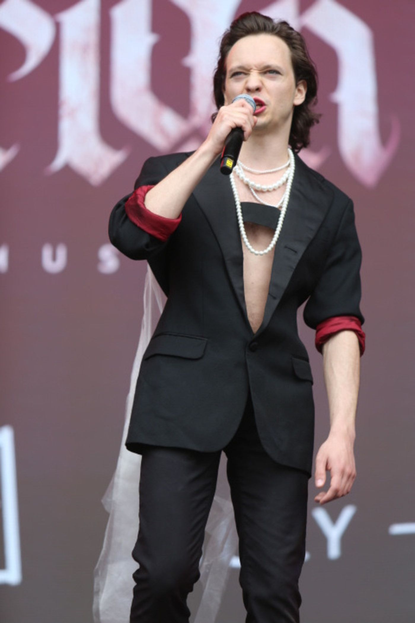 Photos: HADESTOWN, HEATHERS, and More Perform at Day Two of WEST END LIVE  Image