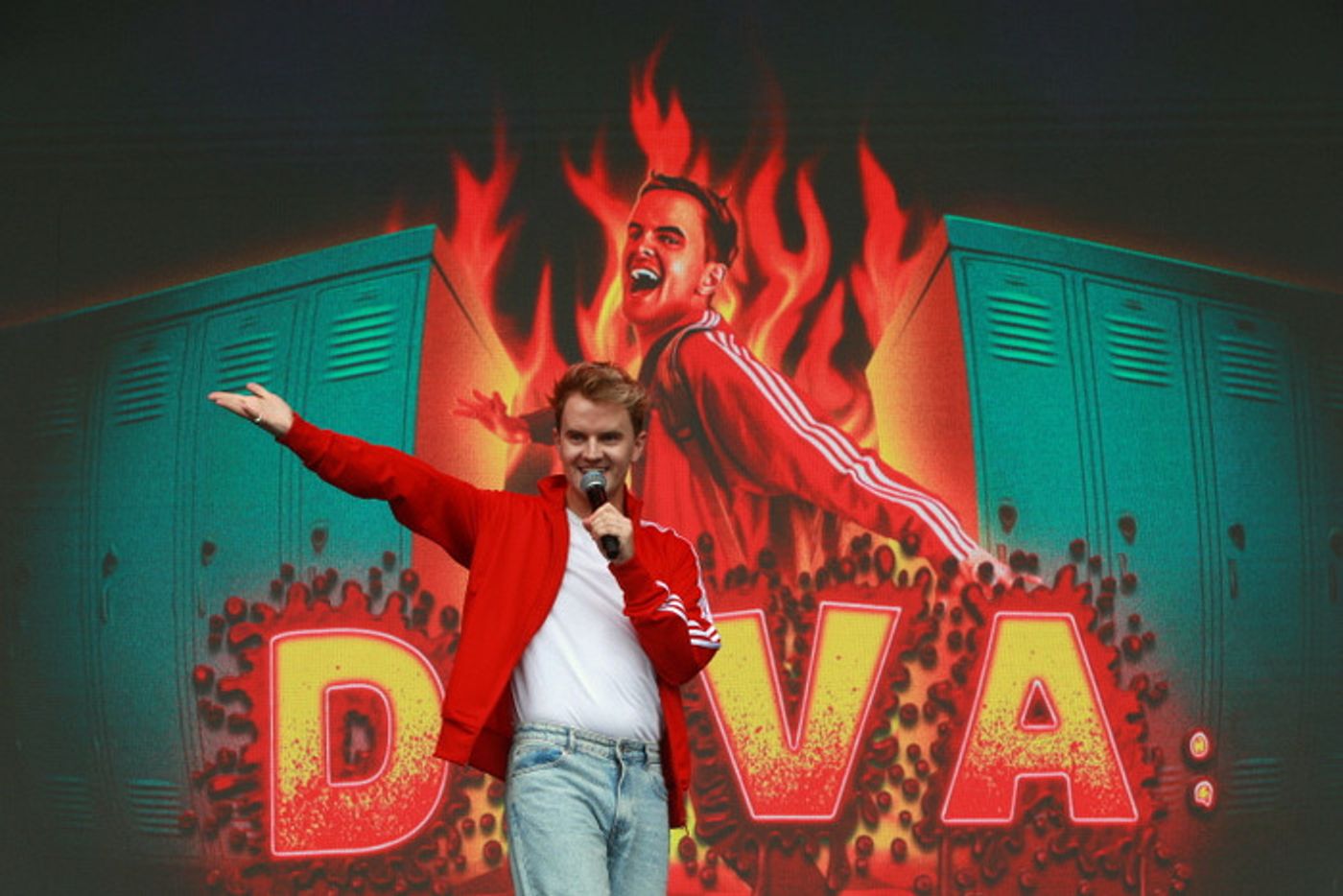 Photos: HADESTOWN, HEATHERS, and More Perform at Day Two of WEST END LIVE  Image