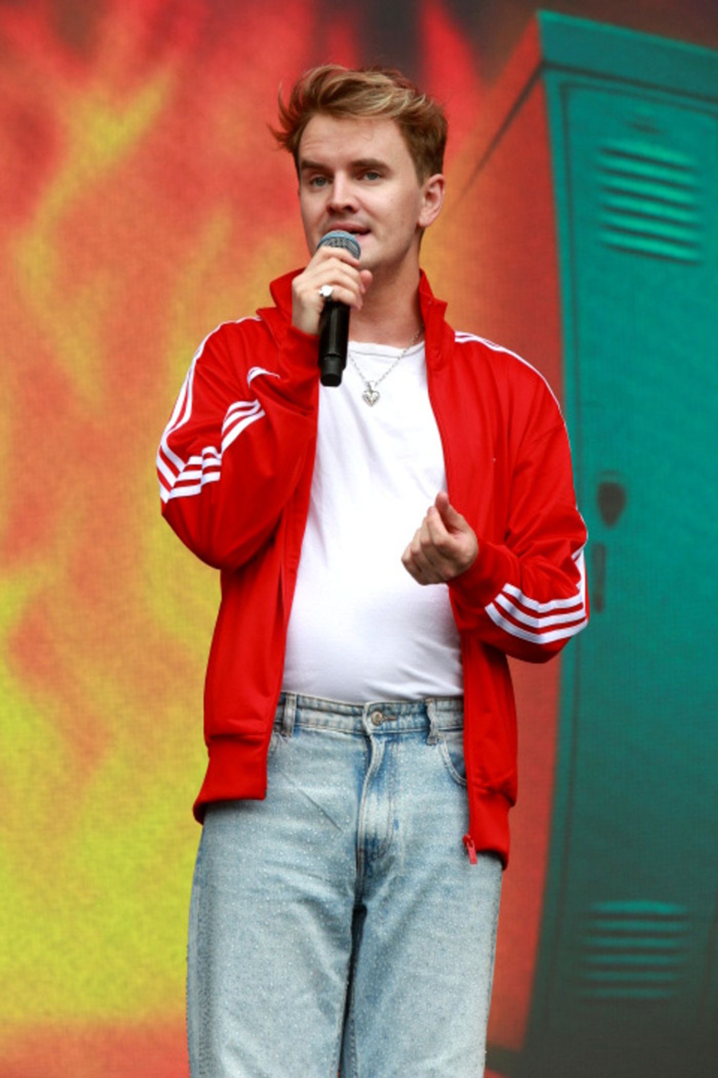 Photos: HADESTOWN, HEATHERS, and More Perform at Day Two of WEST END LIVE  Image