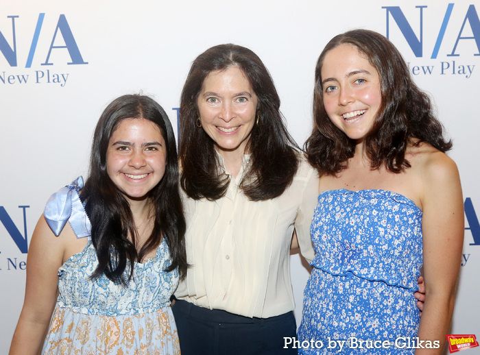 Photos: On the Red Carpet at Opening Night of N/A — photo 20 of 25