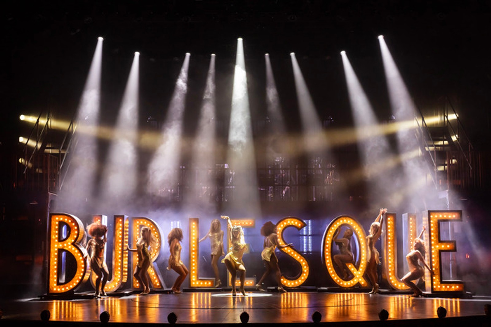 Photos: First Look at Todrick Hall, Jackie Burns, and More in BURLESQUE THE MUSICAL — photo 4 of 12