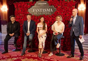 Julio Awad, Gerónimo Rauch, Talía del Val, Elena Garzón e Ignacio Malaina Photo