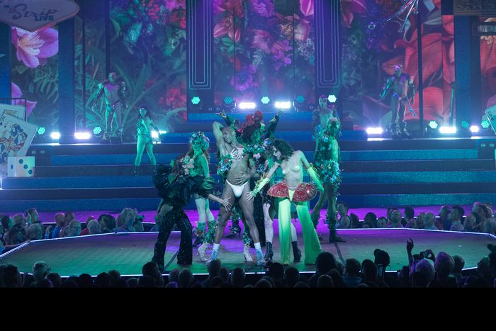 Photos: BROADWAY BARES: HIT THE STRIP Raises A Record Photos: BROADWAY BARES: HIT THE STRIP Raises A Record $2,259,134 Image,259,134 — photo 3 of 40