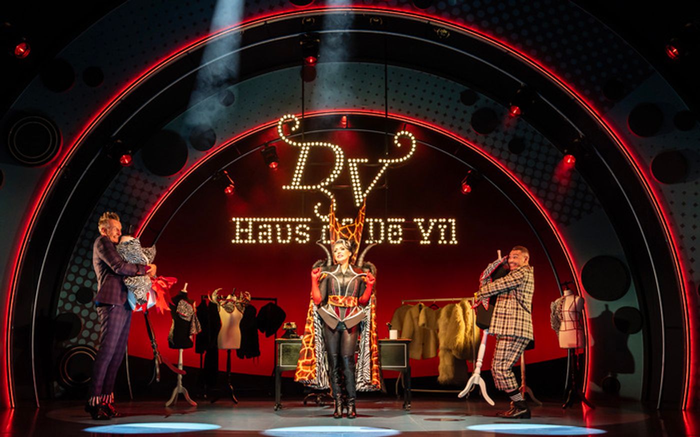 Photos: First Look At the UK Tour of 101 DALMATIANS THE MUSICAL Photos: First Look At the UK Tour of 101 DALMATIANS THE MUSICAL Image