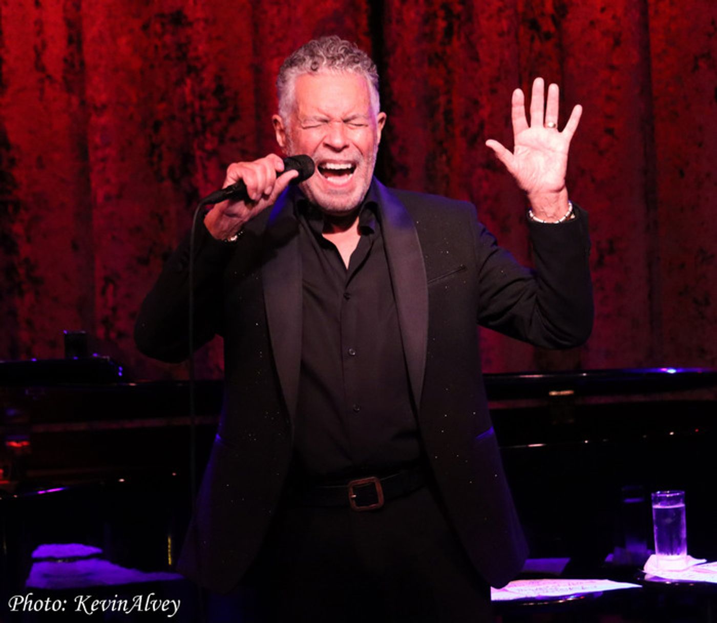 Photos: Clint Holmes Returns to Birdland  Image