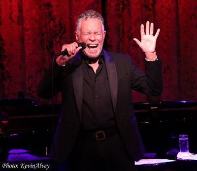 Clint Holmes Photo