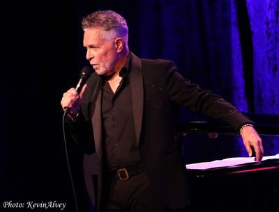 Clint Holmes Photo