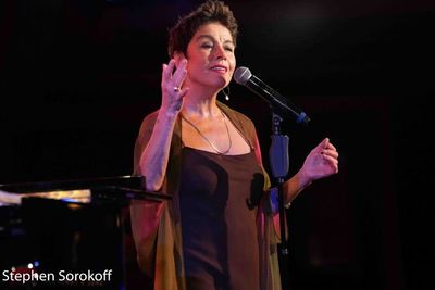 Christine Andreas Photo