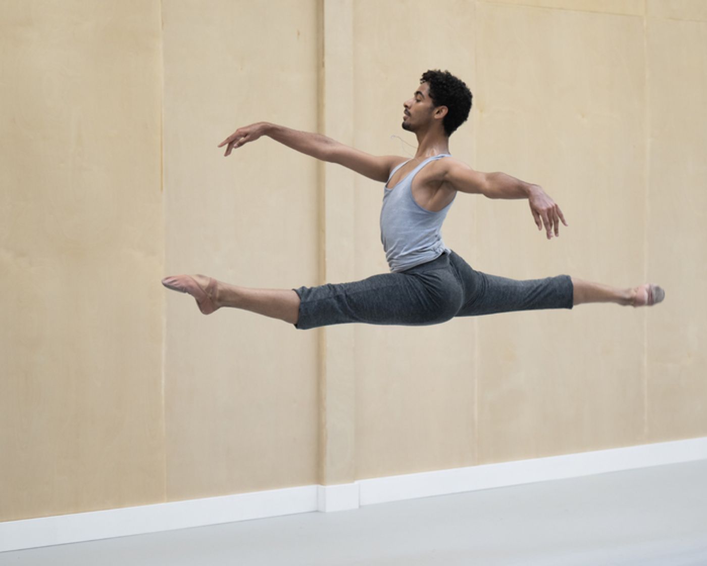Photos: Inside Rehearsal With the London City Ballet's New Company Photos: Inside Rehearsal With the London City Ballet's New Company Image