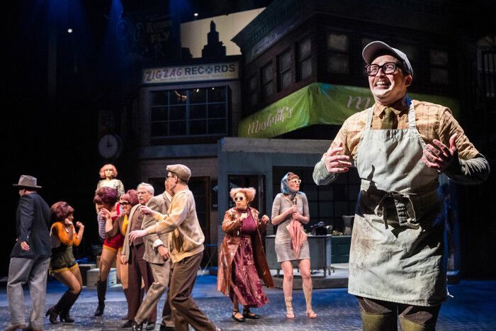 Photos: First Look At Will Roland & China Brickey in The Guthrie's LITTLE SHOP OF HORRORS — photo 1 of 9