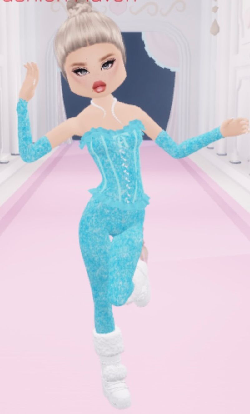 Student Blog: Making Broadway Characters in Dress to Impress on Roblox Image